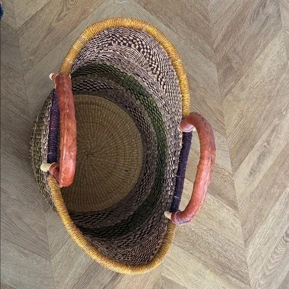 Hand Woven Raffia Natural Fiber Tote with Leather Strap, 'Supper Basket' - Picture 3 of 13